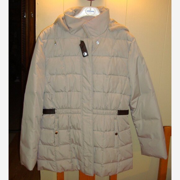 New London Fog Beige Down Coat with Leather Trim Size Medium - Picture 1 of 4